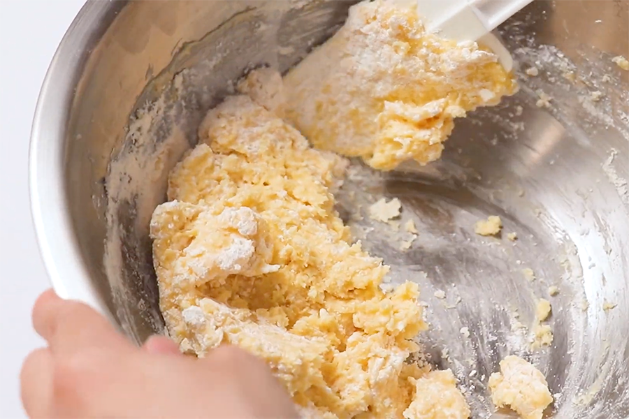 クッキーの材料はバター、卵、砂糖、パン粉など、一般的なものと変わらない（画像提供：©️Catchy Crust）